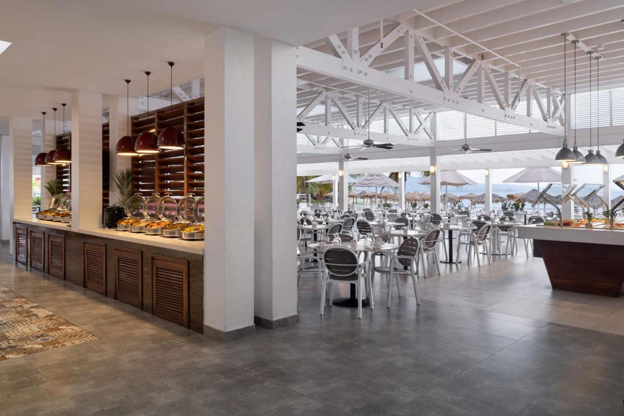 Grand Decameron Cornwall Beach, A Trademark All-Inclusive Resort Montego Bay Exterior foto