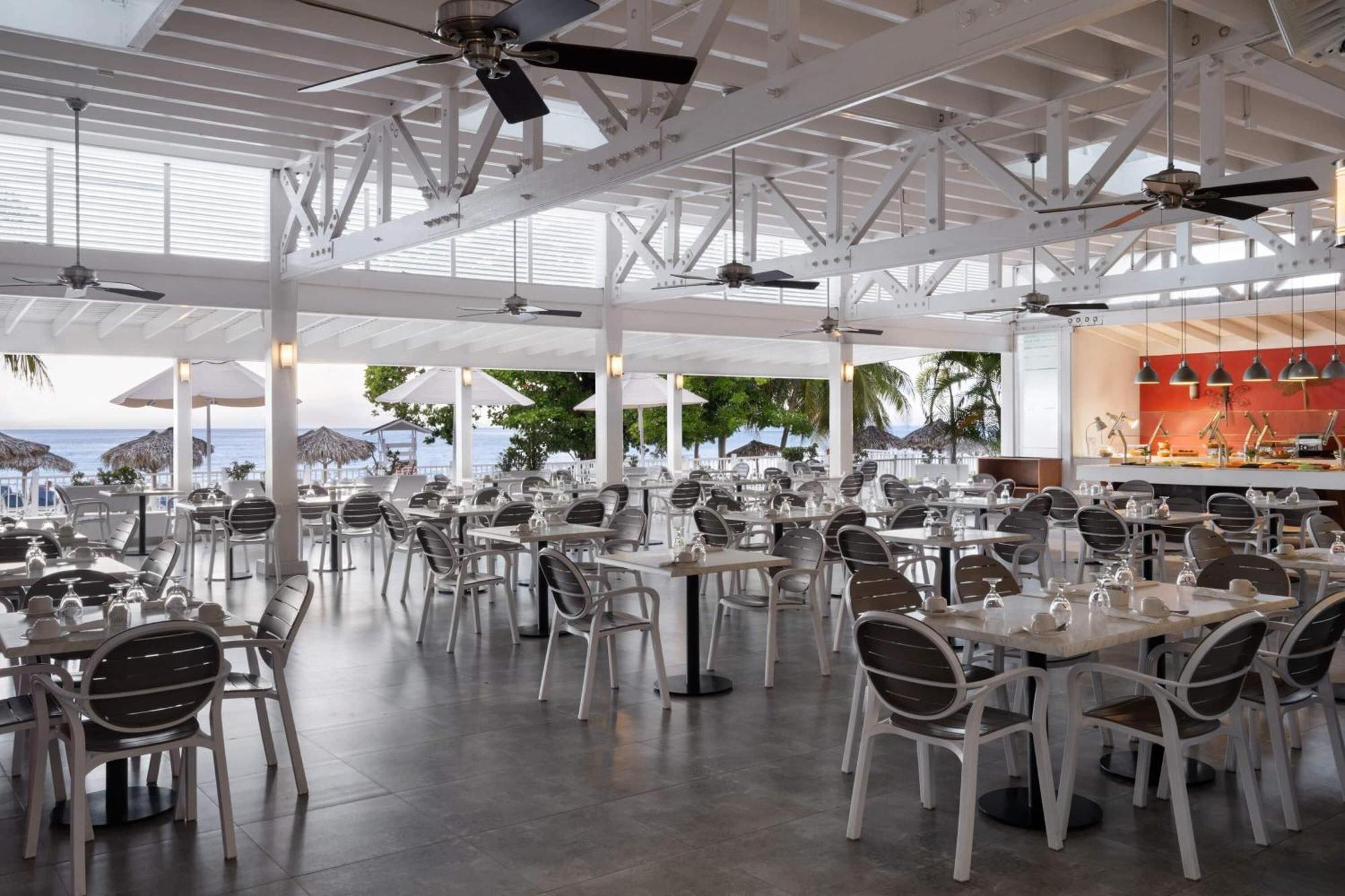 Grand Decameron Cornwall Beach, A Trademark All-Inclusive Resort Montego Bay Exterior foto